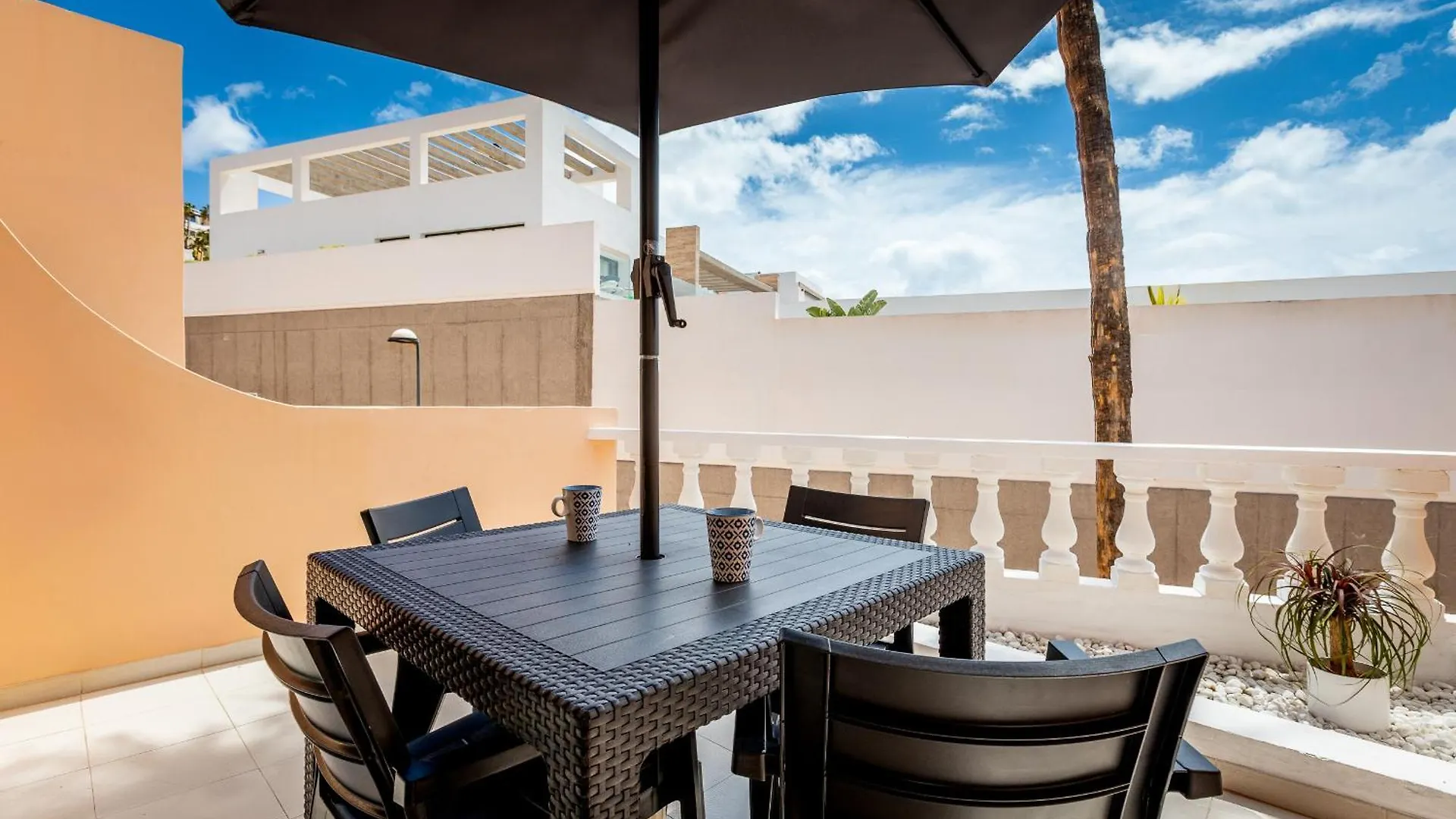 Paradise Court Suites Costa Adeje  Apartment